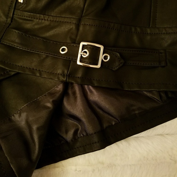 WD-NY Faux Leather Embroidered Moto Jacket - NWT •Lrg. - Picture 8 of 16